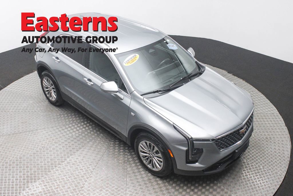 Used 2024 Cadillac XT4 Premium Luxury AWD/4WD image 3