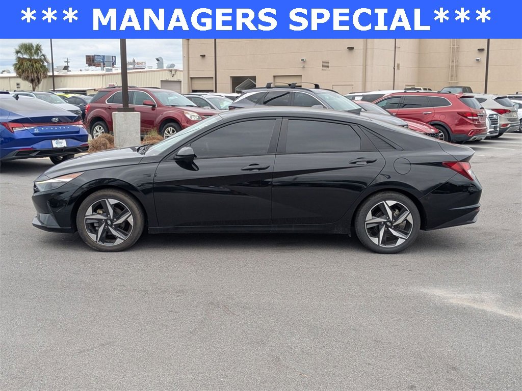 Used 2023 Hyundai Elantra SEL w/ Convenience Package image 8