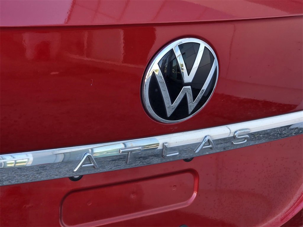 Used 2020 Volkswagen Atlas Cross Sport SE w/ Panoramic Sunroof Package image 32