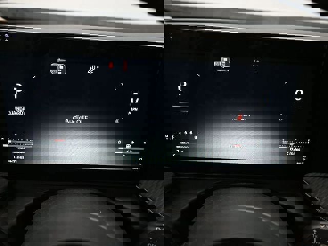 New 2026 Nissan Kicks SR image 15