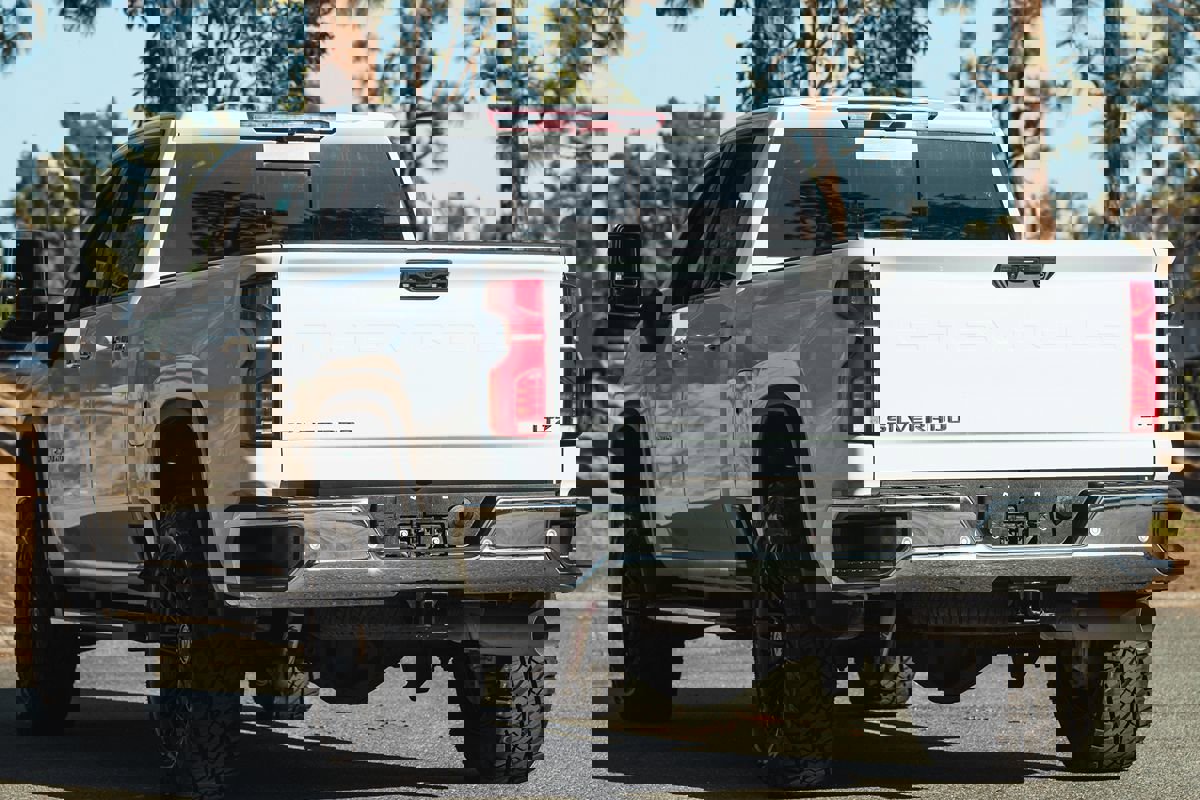 Used 2024 Chevrolet Silverado 2500 LTZ w/ LTZ Convenience Package image 12