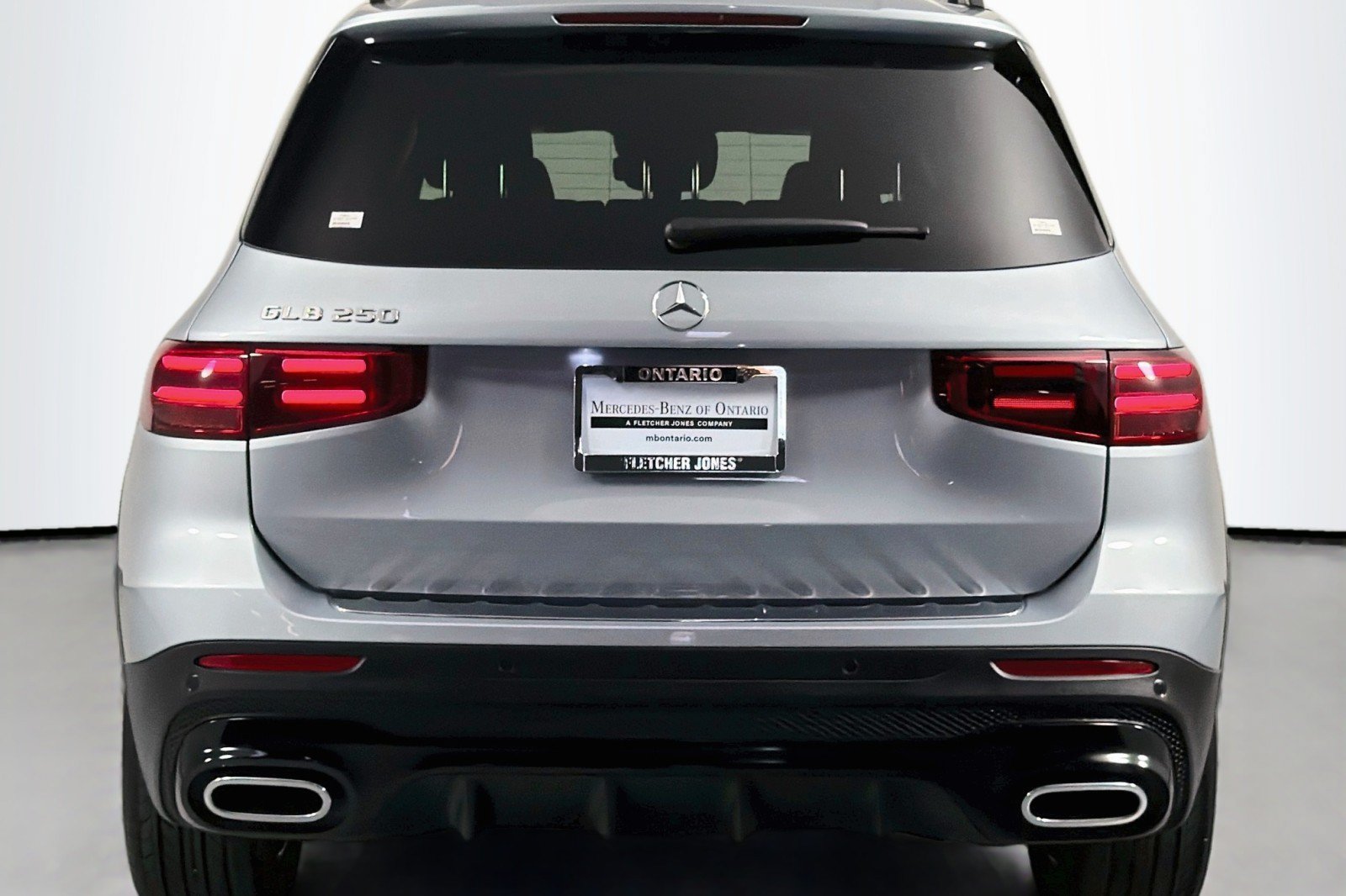 Used 2025 Mercedes-Benz GLB 250 image 3