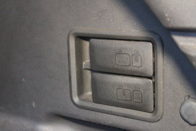 Used 2021 GMC Terrain SLE image 12