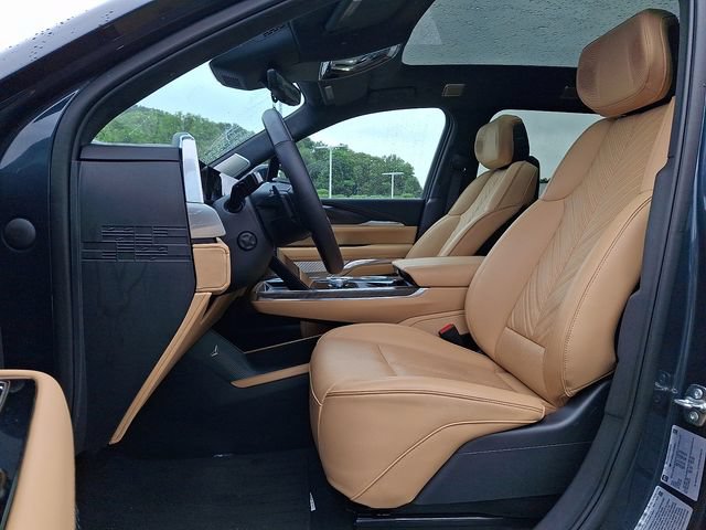 Certified 2026 Cadillac Escalade IQL Sport 2 w/ LPO, Premium Carpet Package AWD/4WD image 13