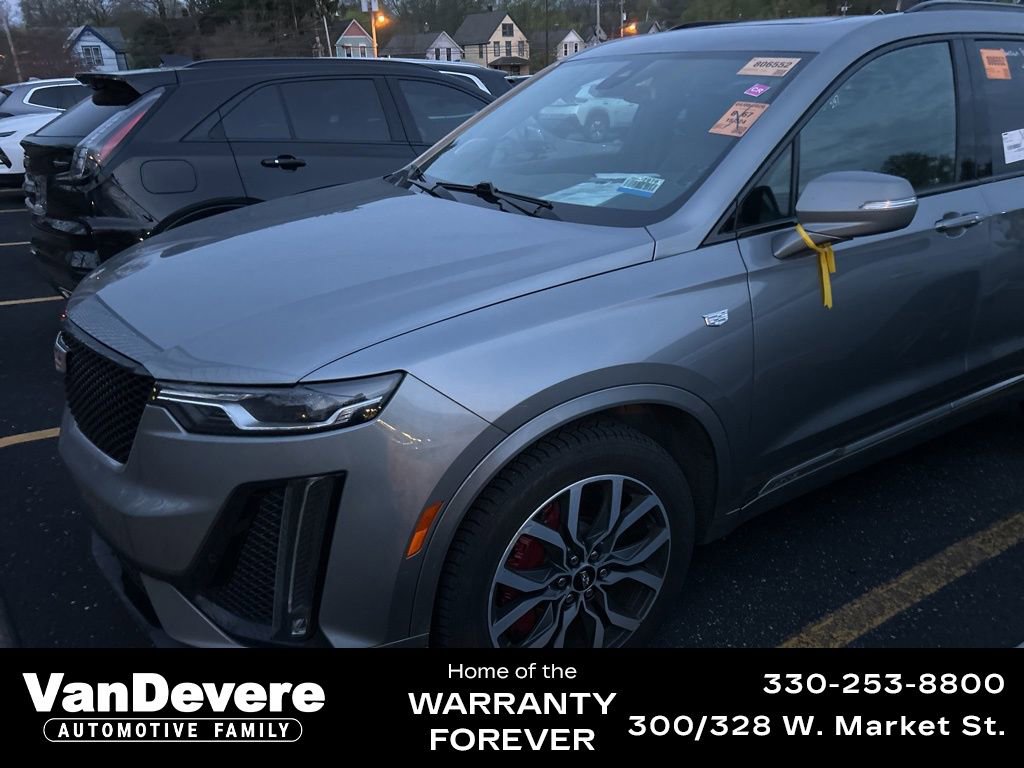 Used 2023 Cadillac XT6 Sport image 1