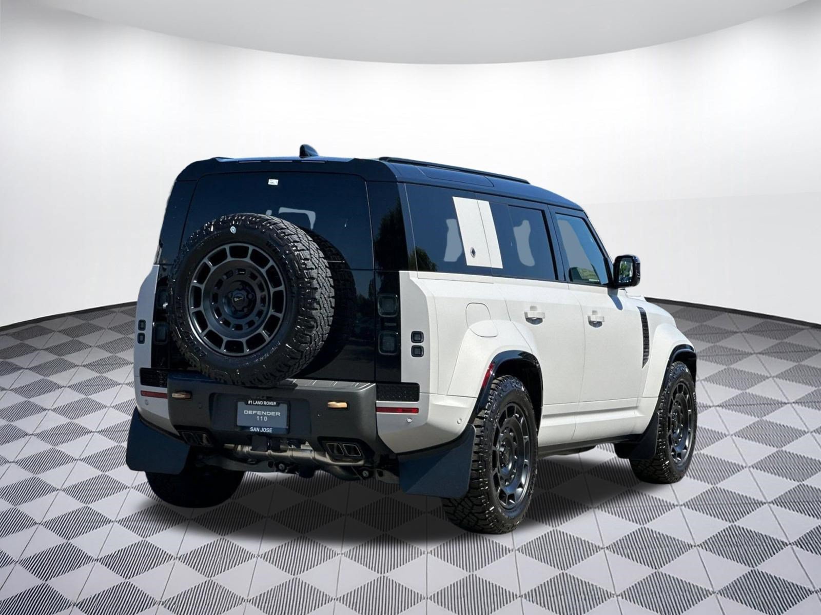 New 2026 Land Rover Defender 110 OCTA AWD/4WD image 8