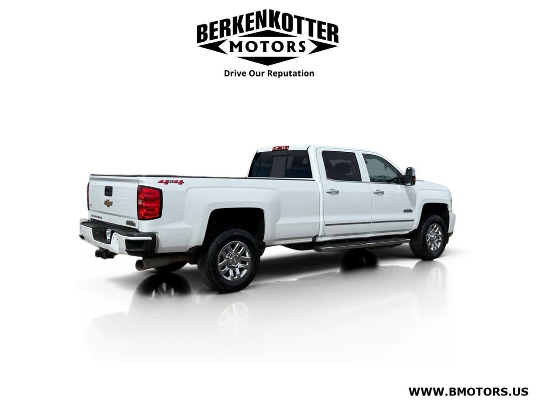 Used 2019 Chevrolet Silverado 3500 High Country w/ Duramax Plus Package image 3