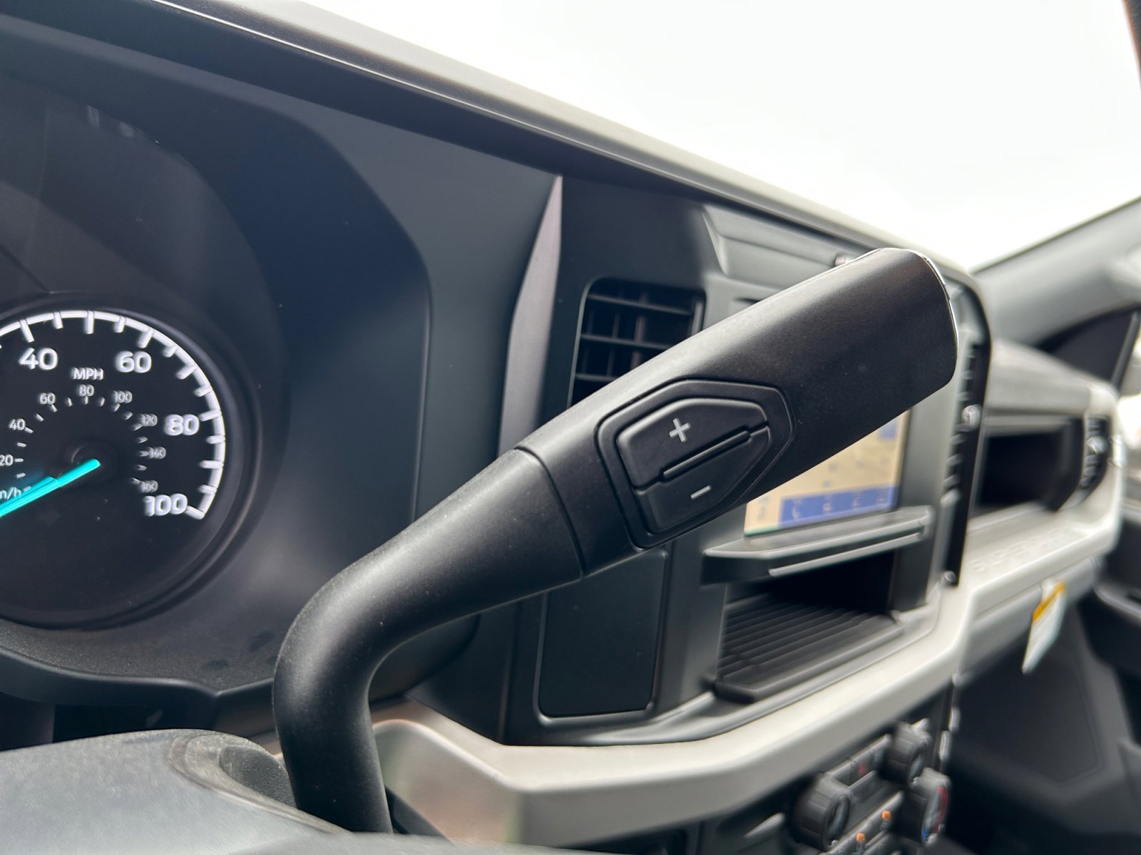 New 2026 Ford F550 4x4 Crew Cab Super Duty image 13