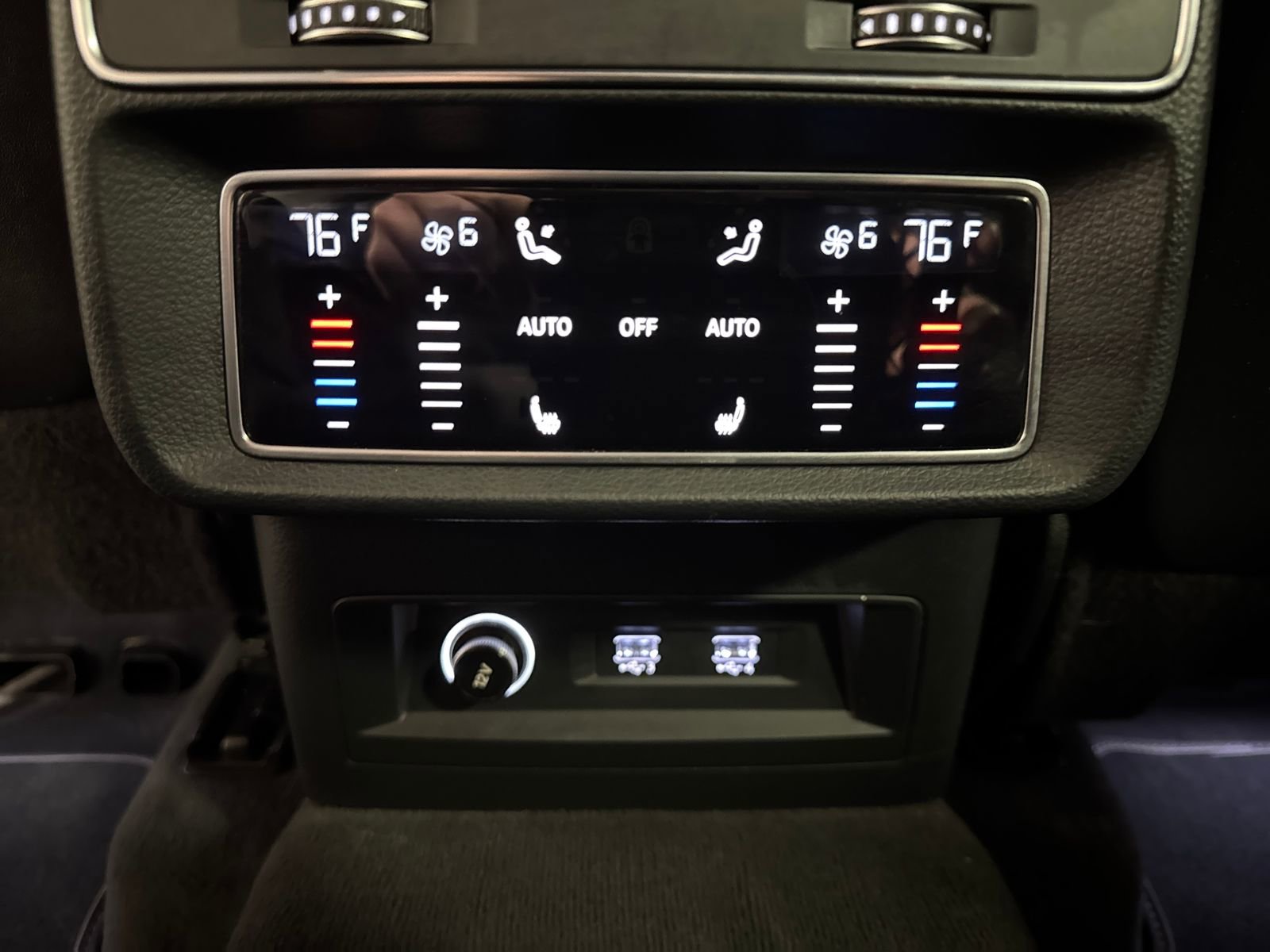 Used 2020 Audi Q8 Prestige w/ Prestige Package image 28