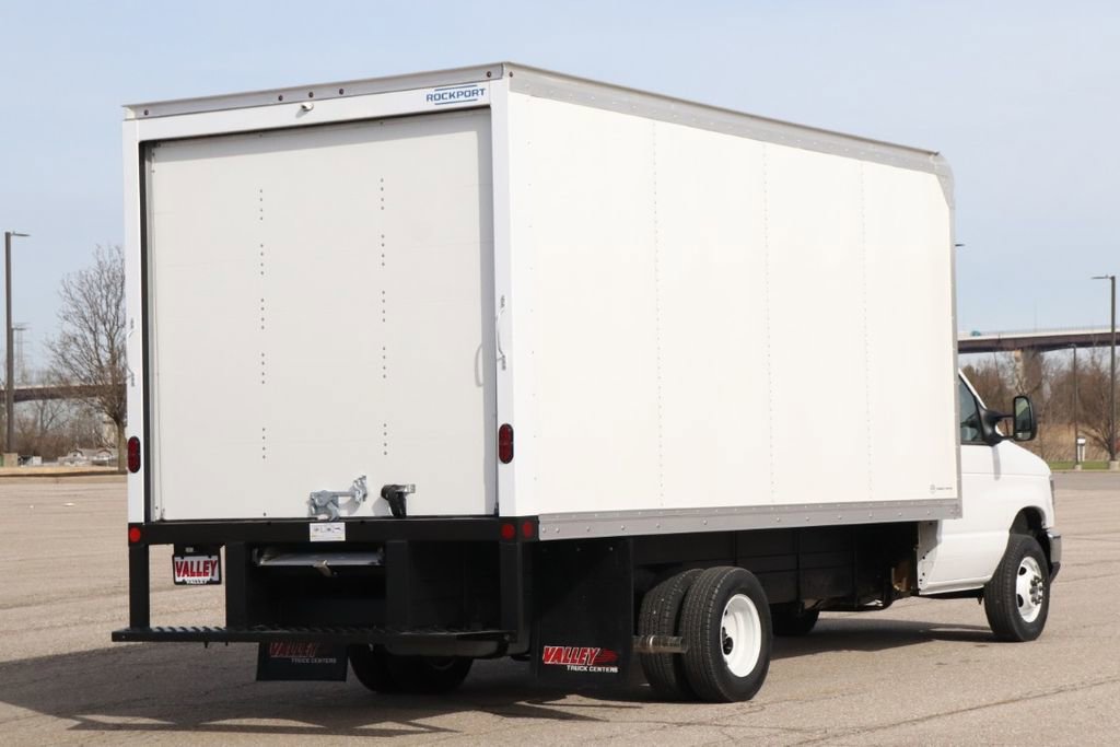 New 2027 Ford E-450 and Econoline 450 Super Duty w/ Power Equipment Group image 8