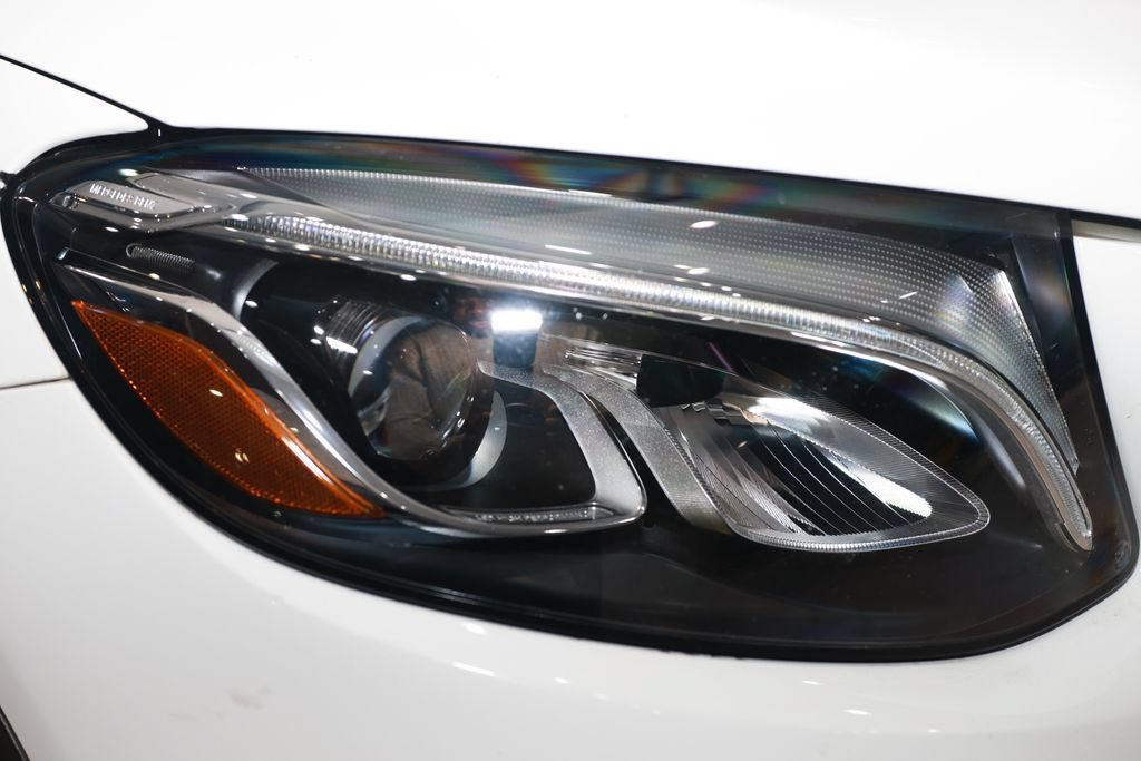 Used 2019 Mercedes-Benz GLC 63 AMG 4MATIC image 34