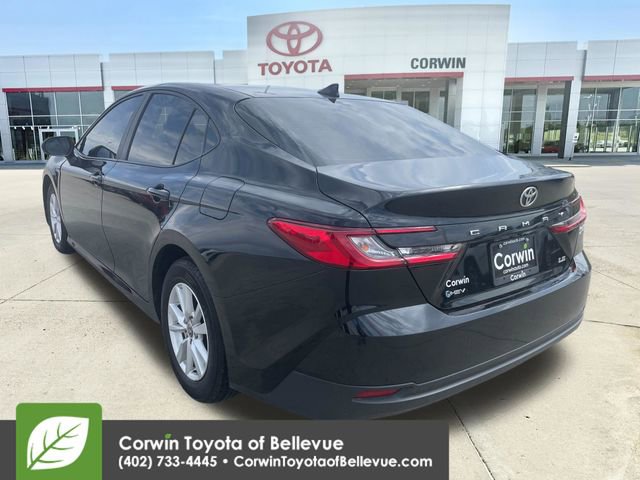 Used 2025 Toyota Camry LE video 3