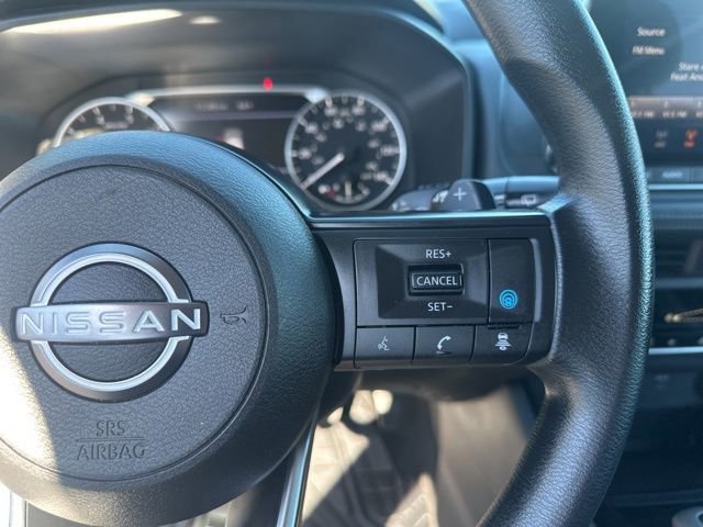 Used 2024 Nissan Rogue SV image 22