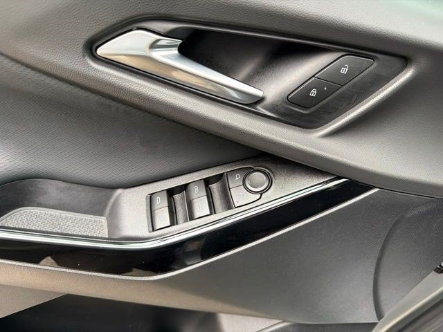 Used 2026 Chevrolet Equinox LT AWD/4WD image 10