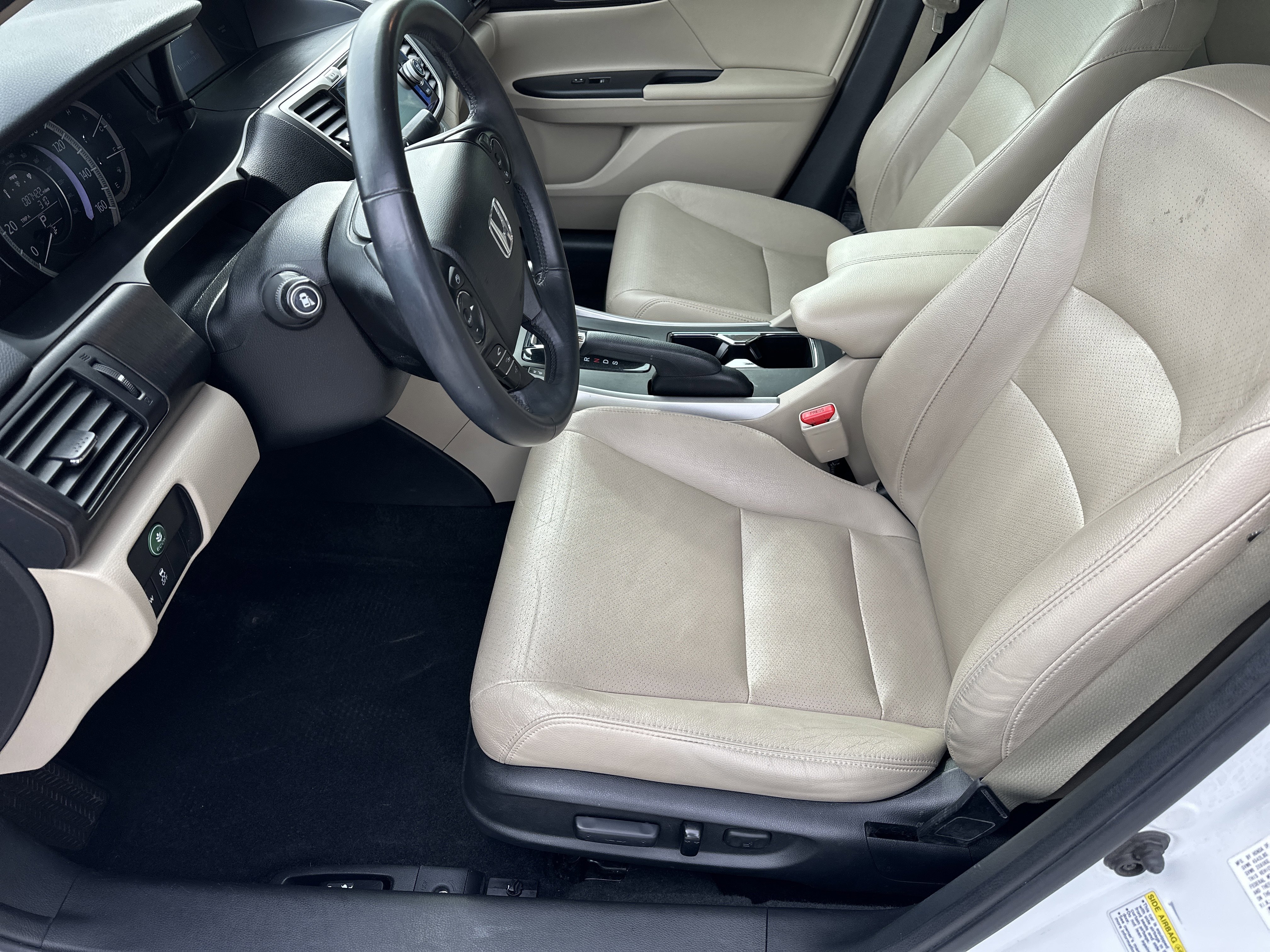 Used 2015 Honda Accord EX-L image 12