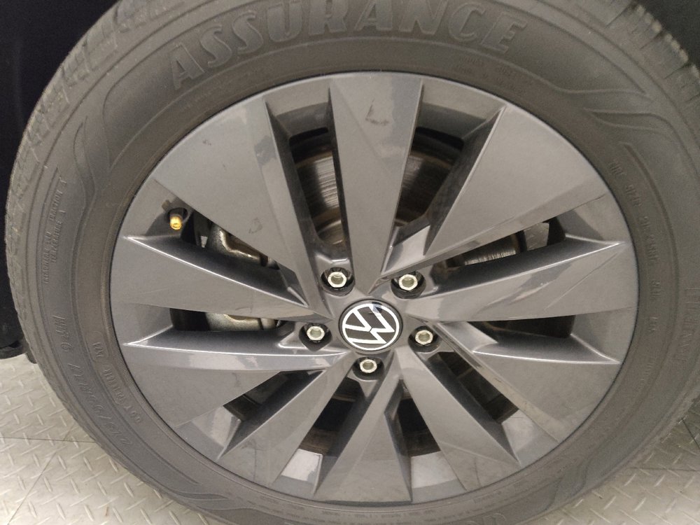 Used 2023 Volkswagen Taos S image 31