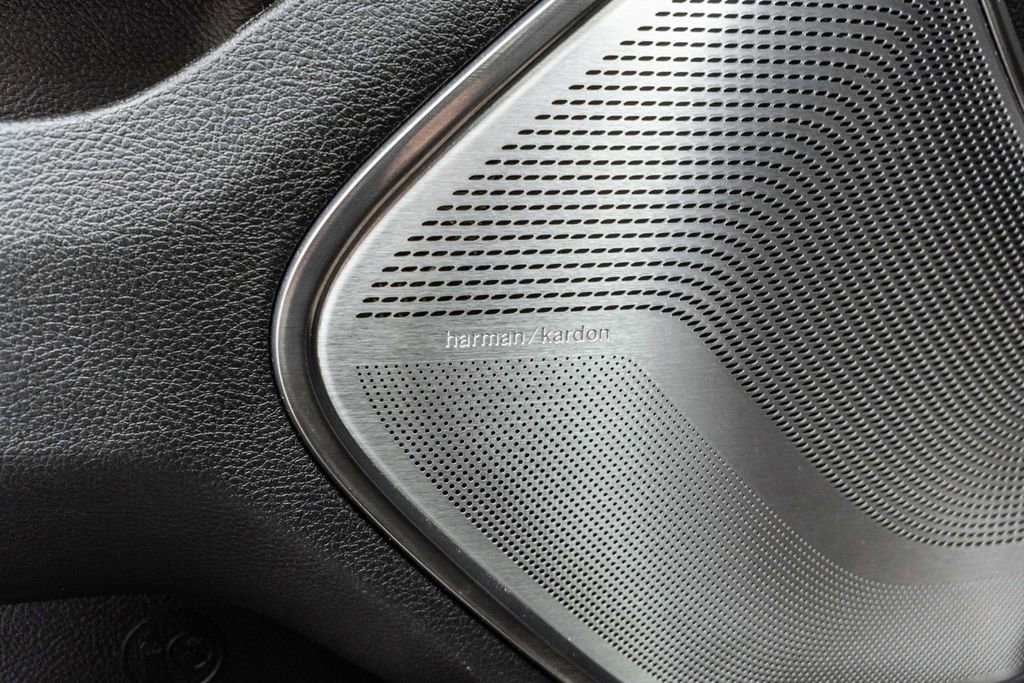 Used 2021 RAM 1500 Limited w/ Night Edition image 18