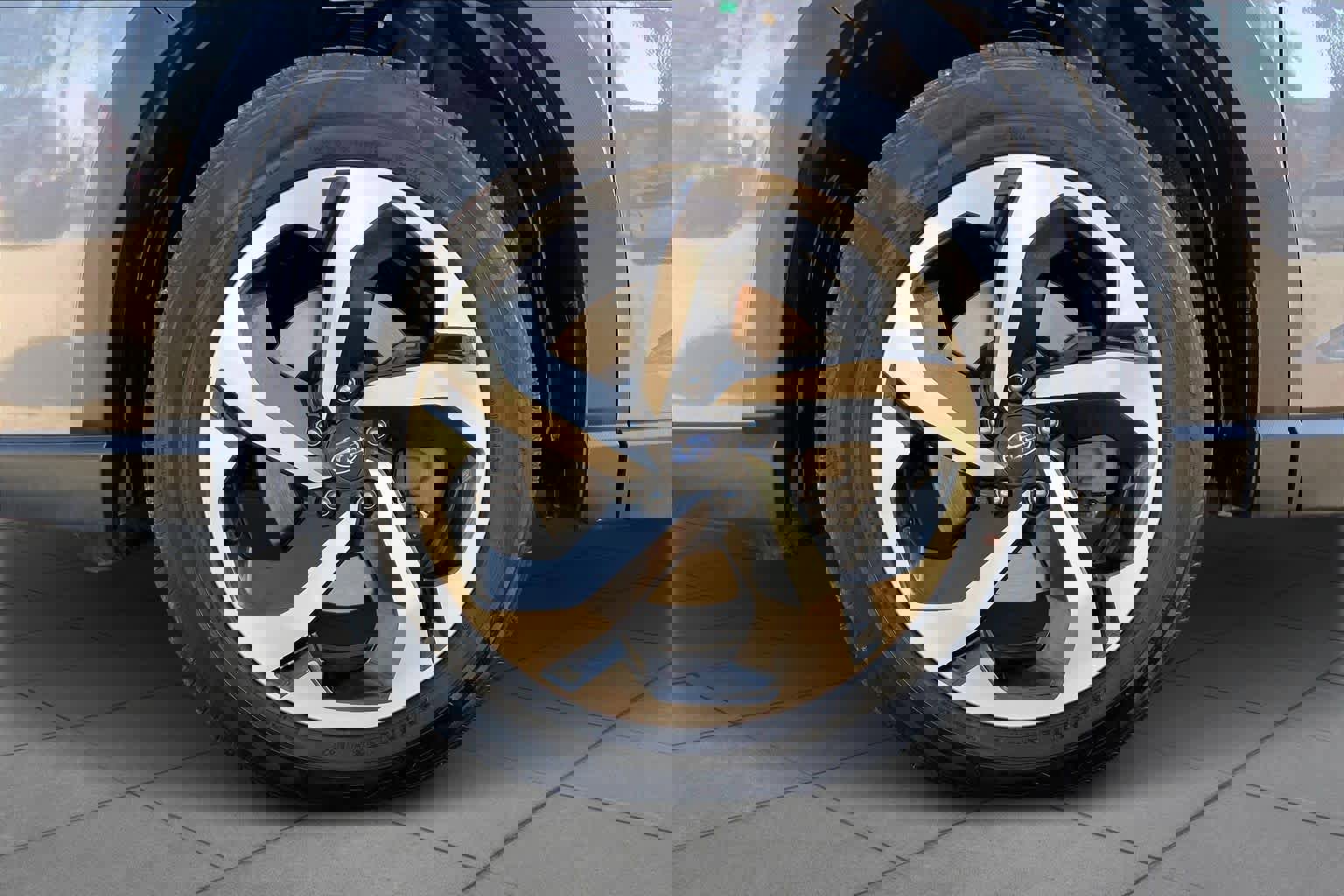 Used 2023 Subaru Forester Touring image 11