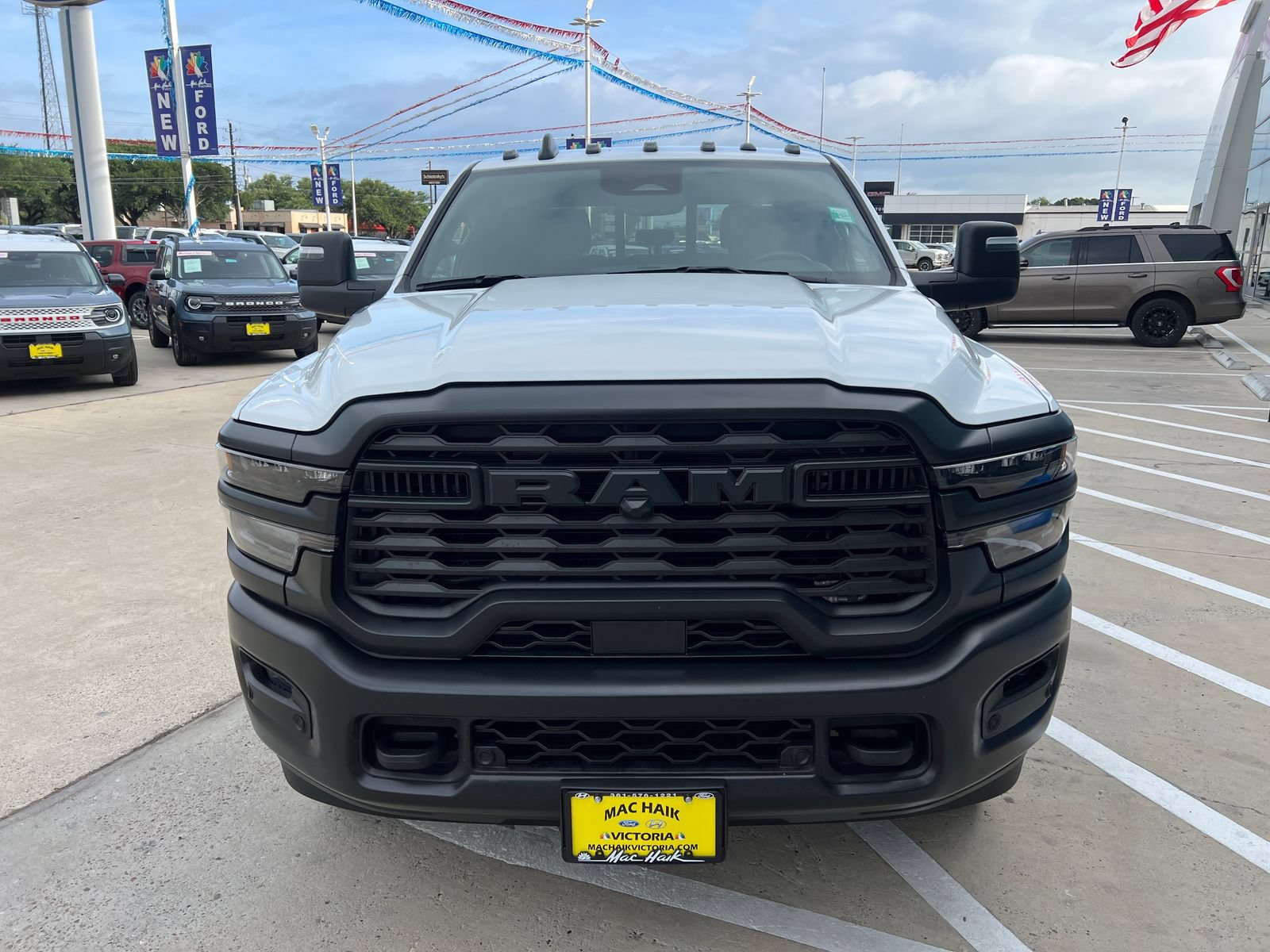 Used 2025 RAM 3500 Tradesman AWD/4WD image 8