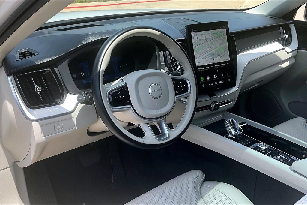 Certified 2026 Volvo XC60 B5 Ultra AWD/4WD image 17