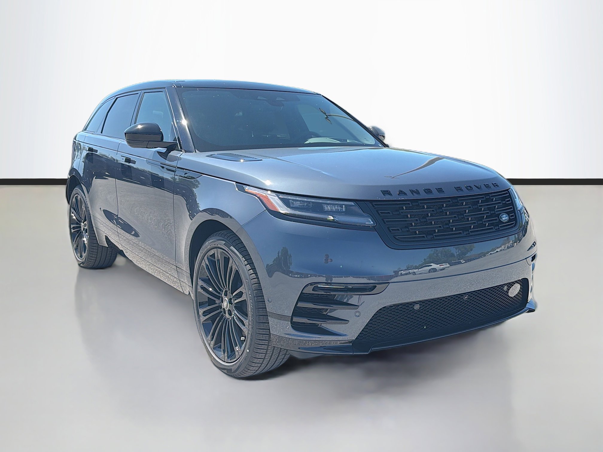 New 2026 Land Rover Range Rover Velar Dynamic SE image 7
