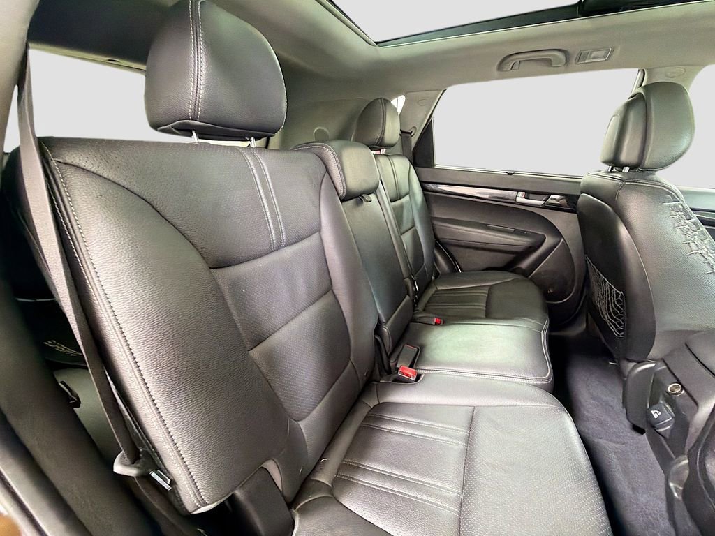 Used 2015 Kia Sorento EX w/ EX V6 Touring Package image 28