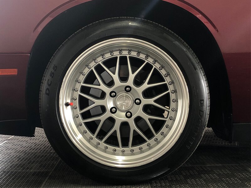 Used 2018 Dodge Challenger SXT RWD image 18