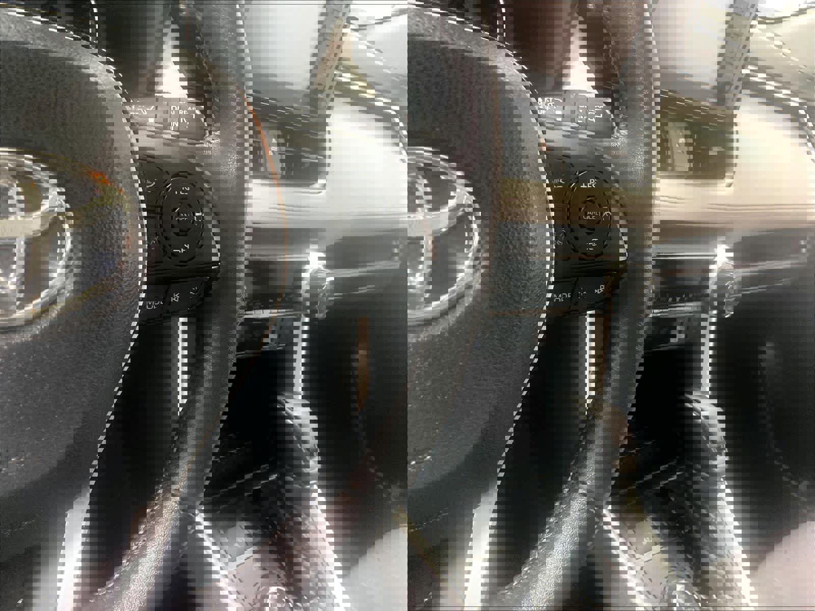 Used 2021 Toyota RAV4 XLE w/ Convenience Package image 25