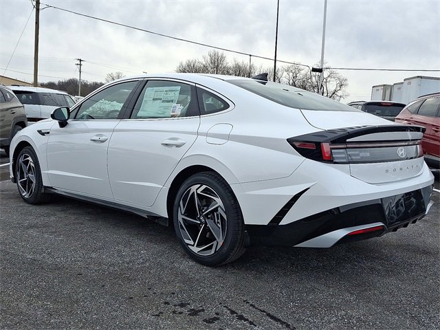 New 2026 Hyundai Sonata SEL image 3