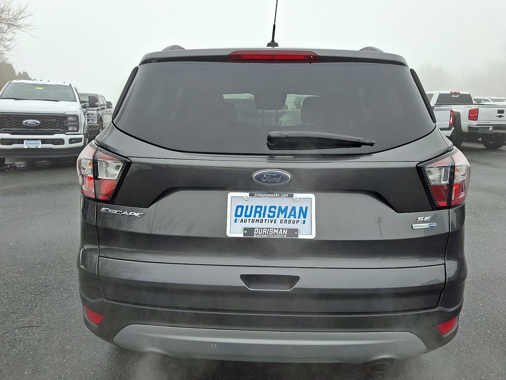 Certified 2018 Ford Escape SE image 5