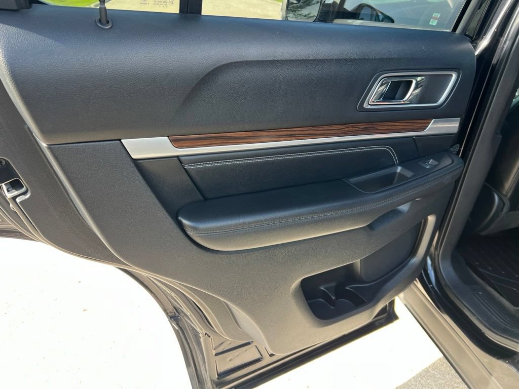 Used 2016 Ford Explorer Limited AWD/4WD image 27