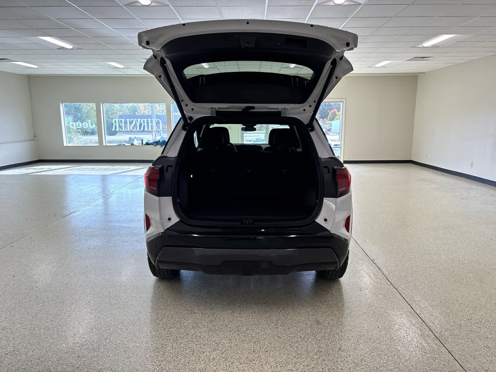 Used 2026 GMC Terrain AT4 image 12