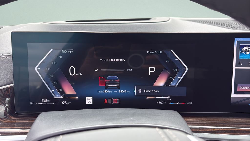 Certified 2025 BMW X5 xDrive40i w/ Parking Assistance Package image 10