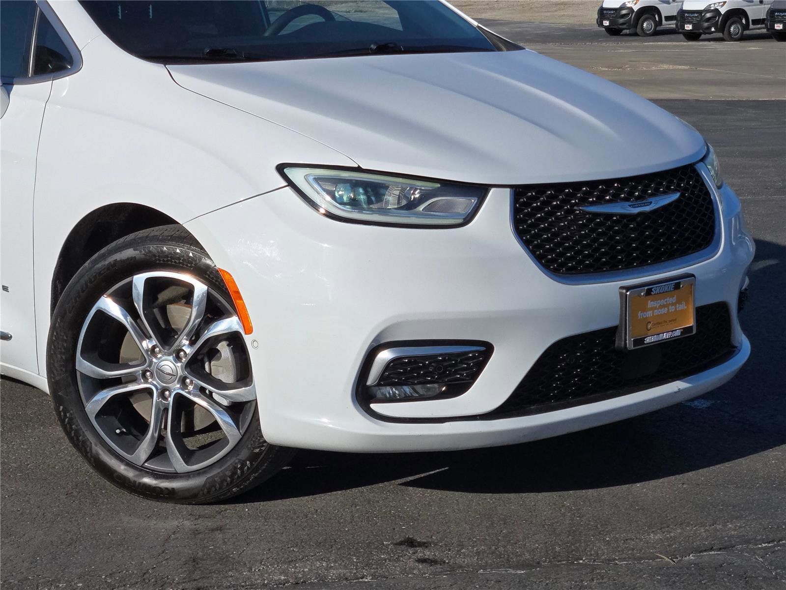 Certified 2022 Chrysler Pacifica Pinnacle AWD/4WD image 2