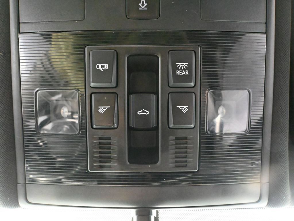 Used 2019 Volkswagen Tiguan SEL Premium R-Line image 34