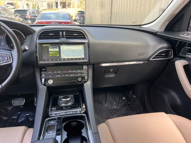 Used 2019 Jaguar F-PACE Premium image 17