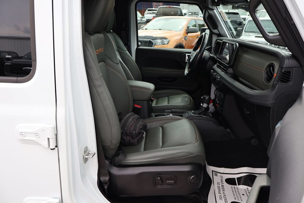Used 2024 Jeep Gladiator Mojave AWD/4WD image 26