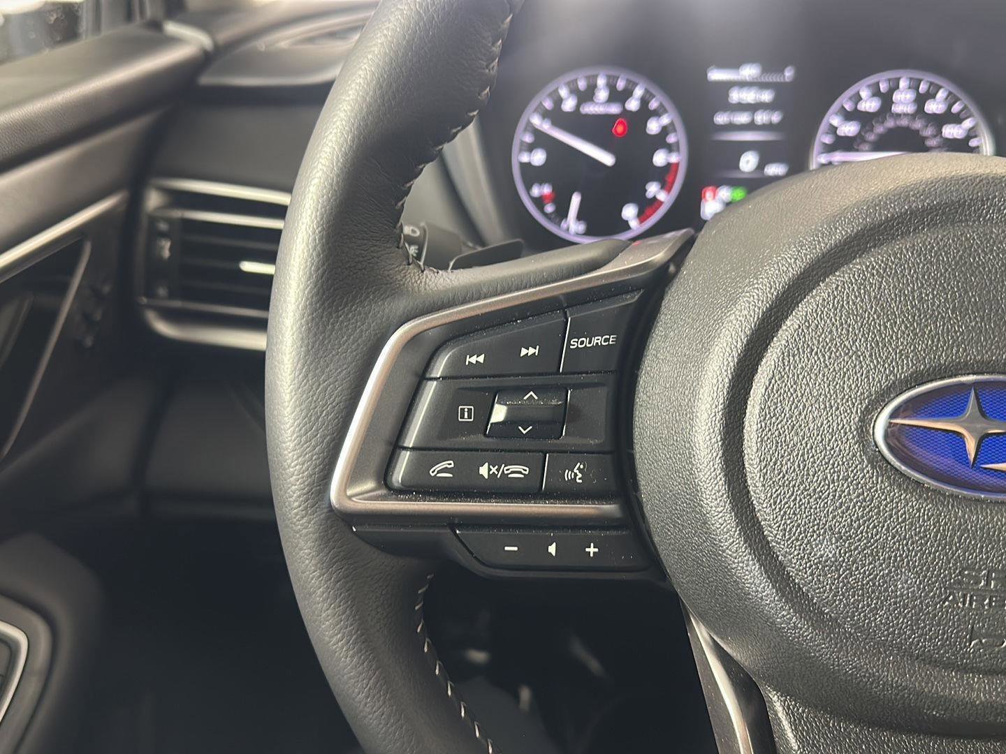 Certified 2025 Subaru Outback Limited image 7