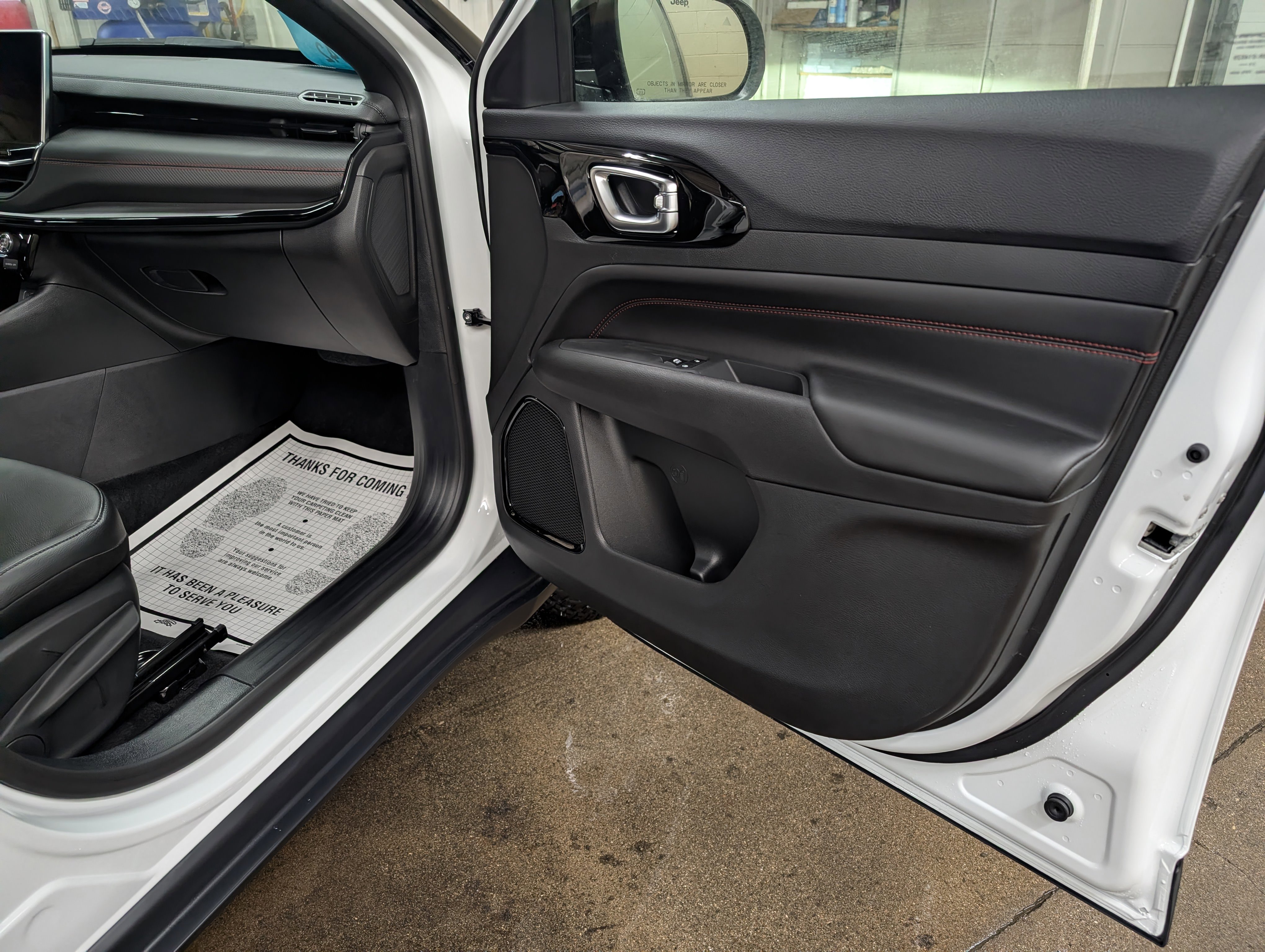 New 2026 Jeep Compass Trailhawk image 4