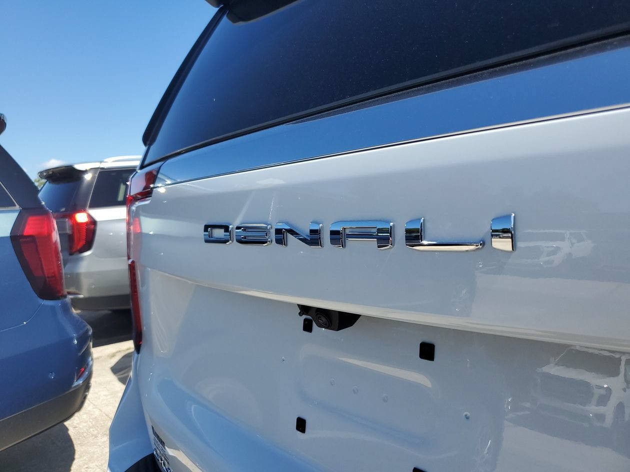 New 2026 GMC Yukon XL Denali RWD image 9