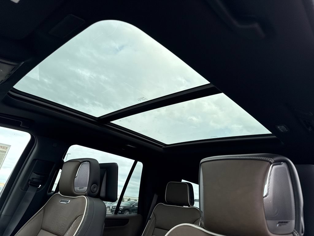 New 2026 GMC Yukon Denali Ultimate AWD/4WD image 27