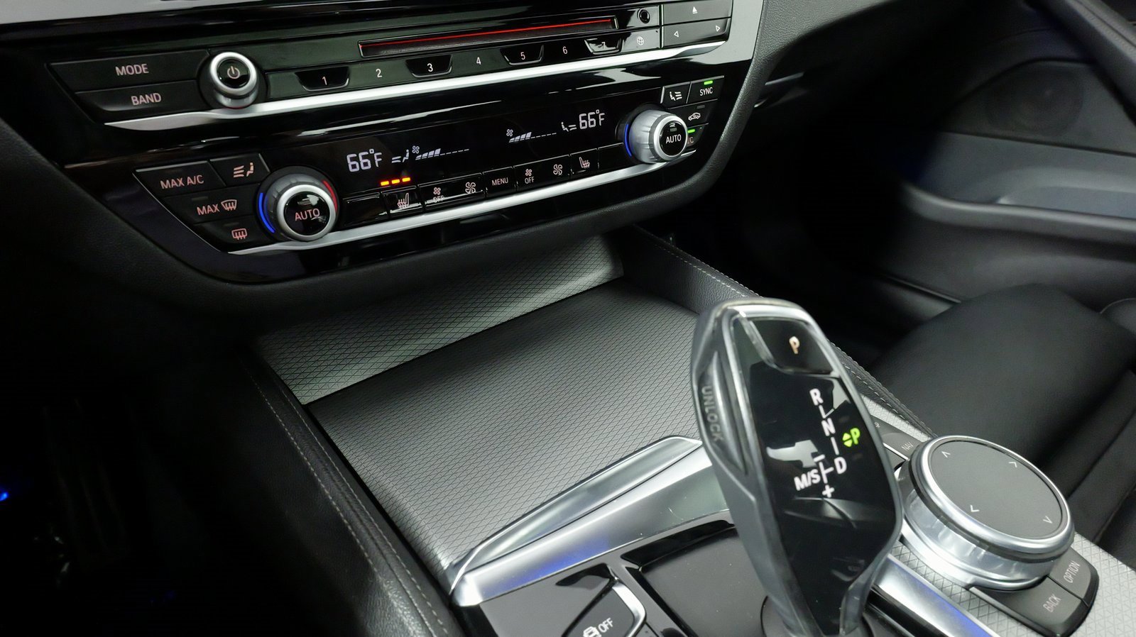 Used 2018 BMW 530i xDrive w/ M Sport Package image 64