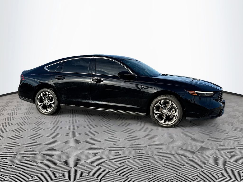 Used 2023 Honda Accord EX image 3