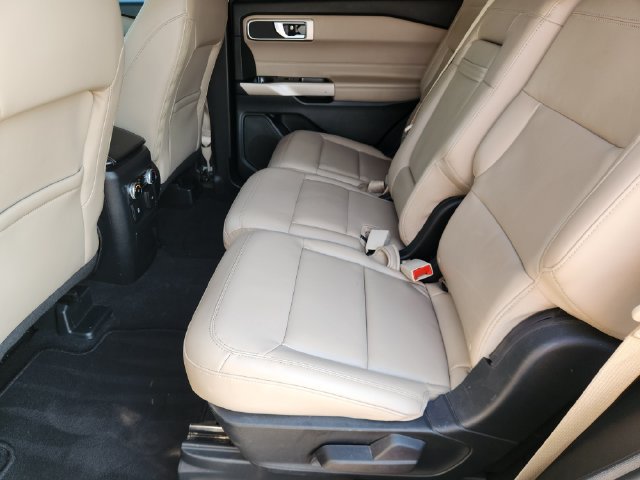 Used 2023 Ford Explorer XLT RWD image 30