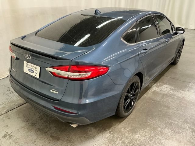 Used 2019 Ford Fusion SE w/ Equipment Group 151A FWD image 3