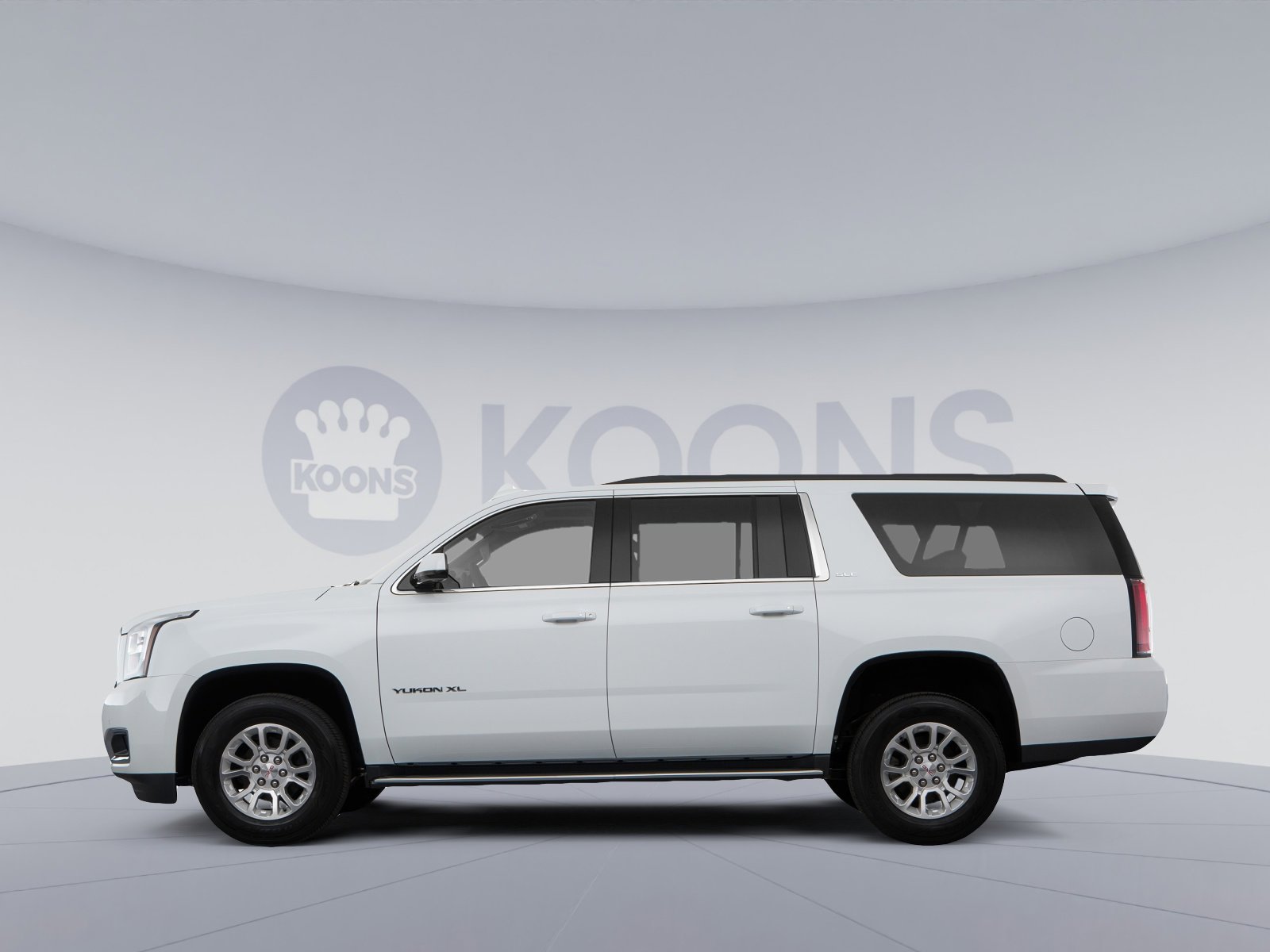 Used 2021 GMC Yukon XL SLE image 2