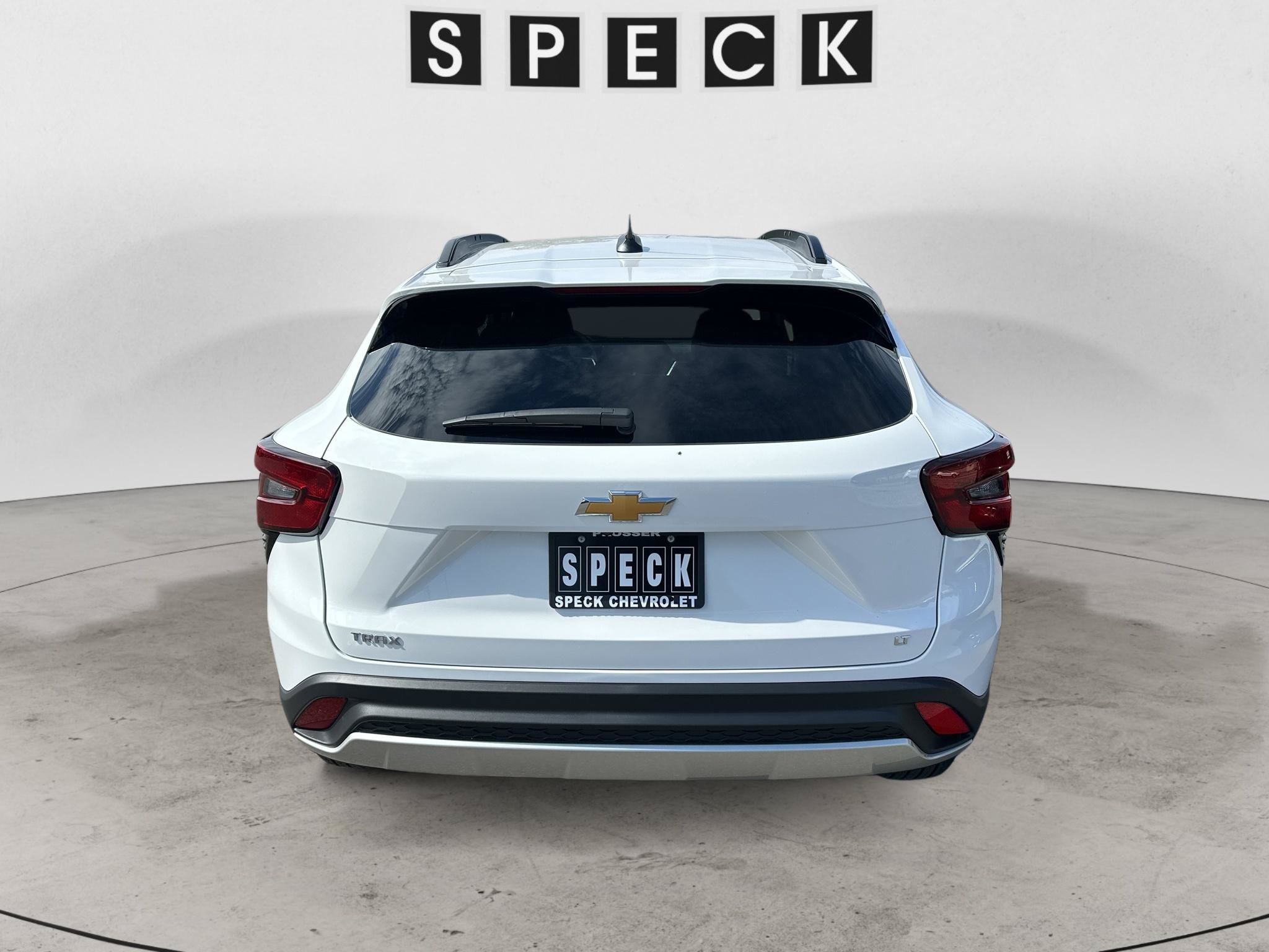 New 2026 Chevrolet Trax LT w/ LT Convenience Package FWD image 4
