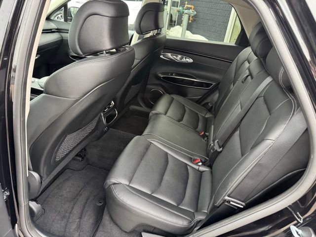 Used 2025 Genesis GV70 2.5T image 38