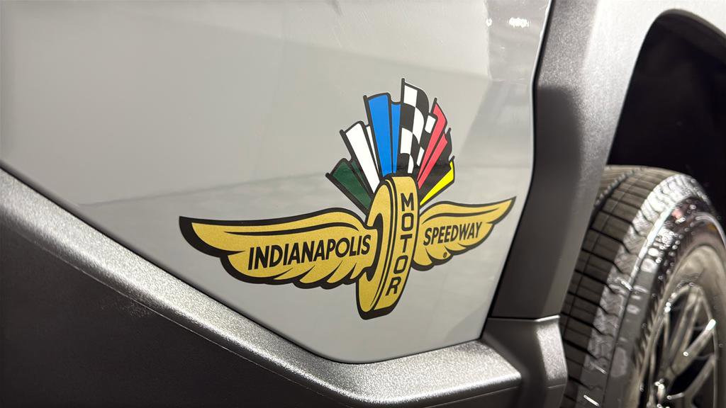 Certified 2025 Chevrolet Silverado EV LT image 40