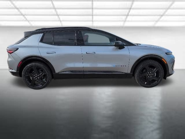 New 2026 Chevrolet Equinox EV RS FWD image 32
